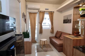 Apt Green Pramuka 2BR Tower B With Wi-Fi and Pool by DEprop